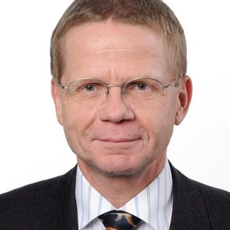 Dr. John-Edwin Roth